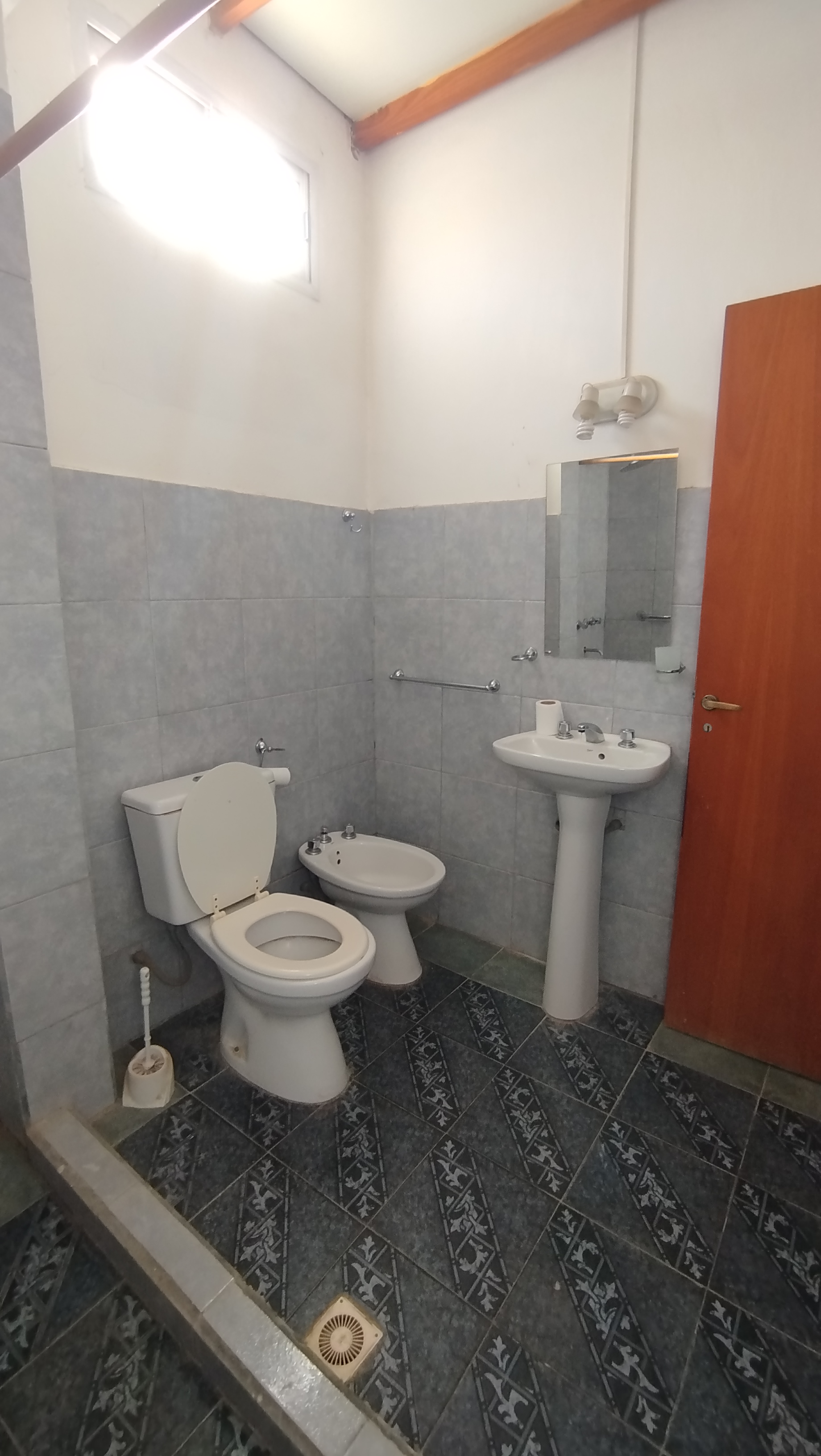 Casa con depto independiente en Villa María – Oportunidad - foto 17