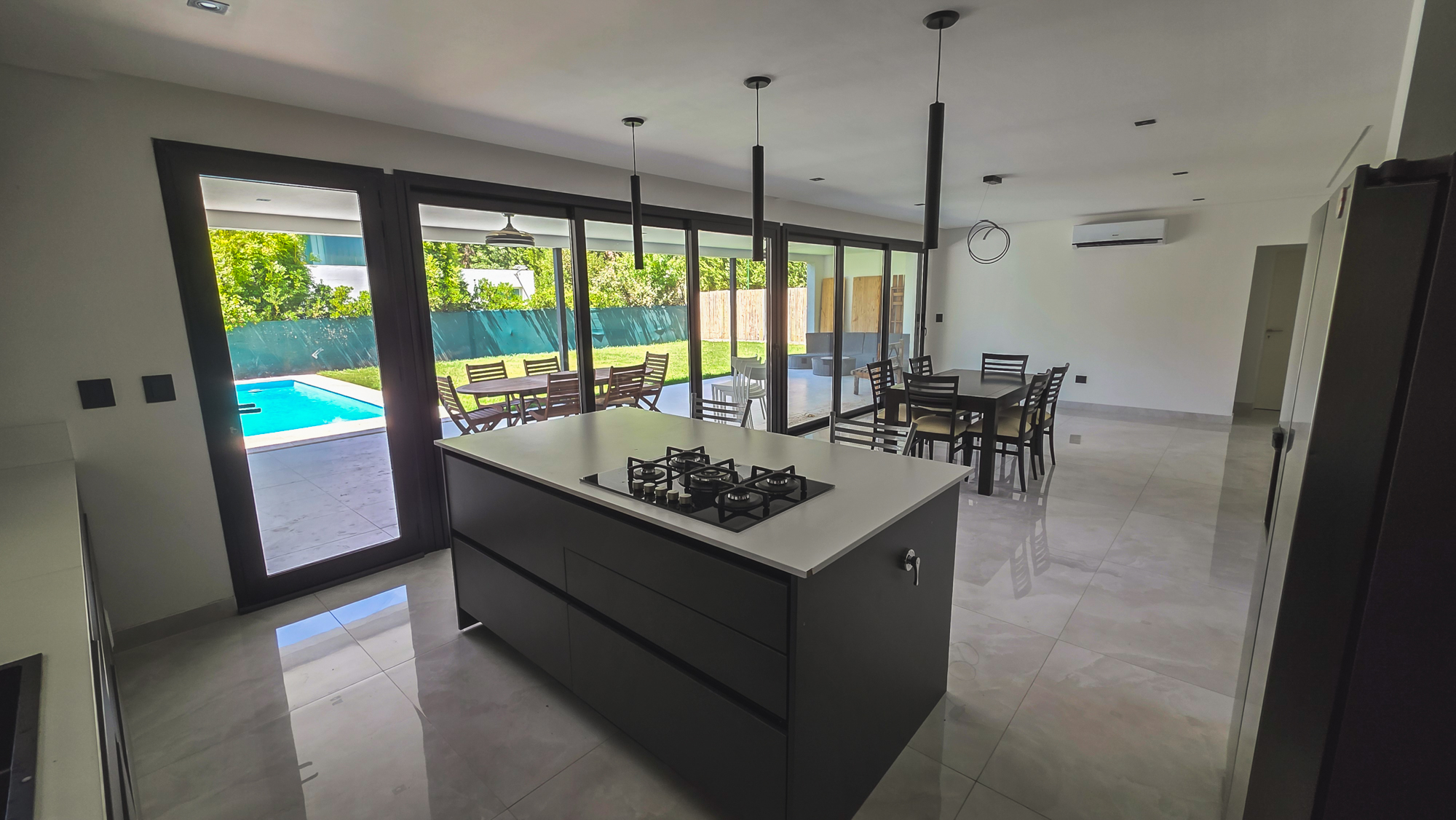 Casa Moderna en Venta – Barrio Privado La Comarca, Neuquén - foto 13