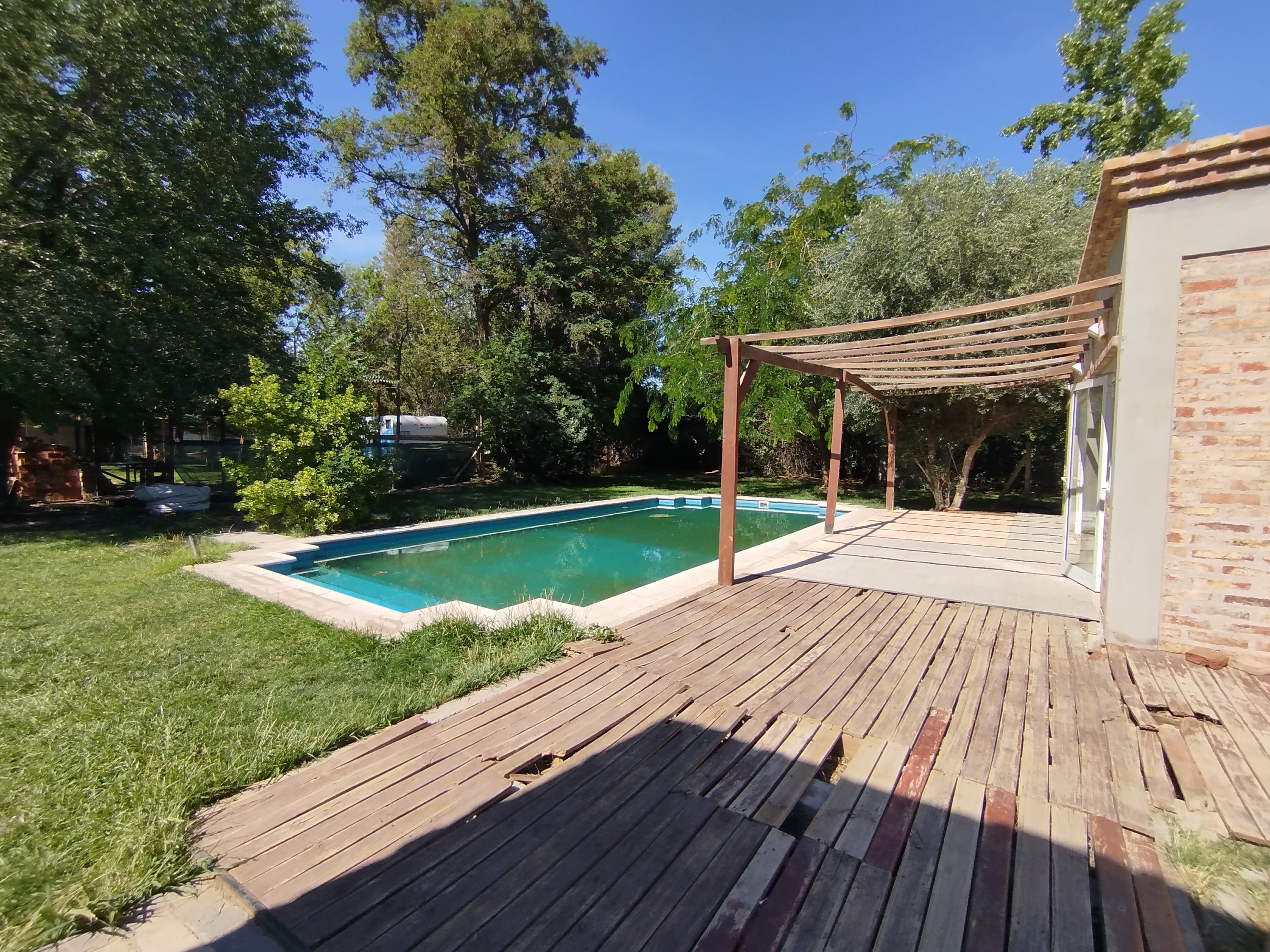 Casa+pileta terreno 1167m2