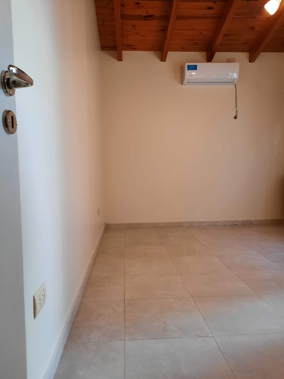 Casa en venta 3 dormitorios con parrilla, patio y cochera - foto 16