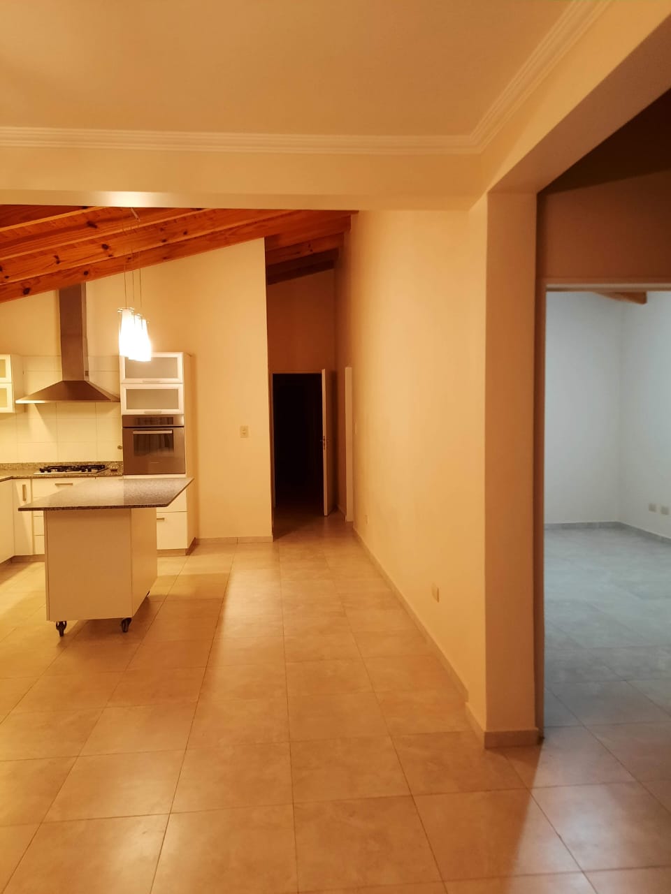 Casa en venta 3 dormitorios con parrilla, patio y cochera - foto 23