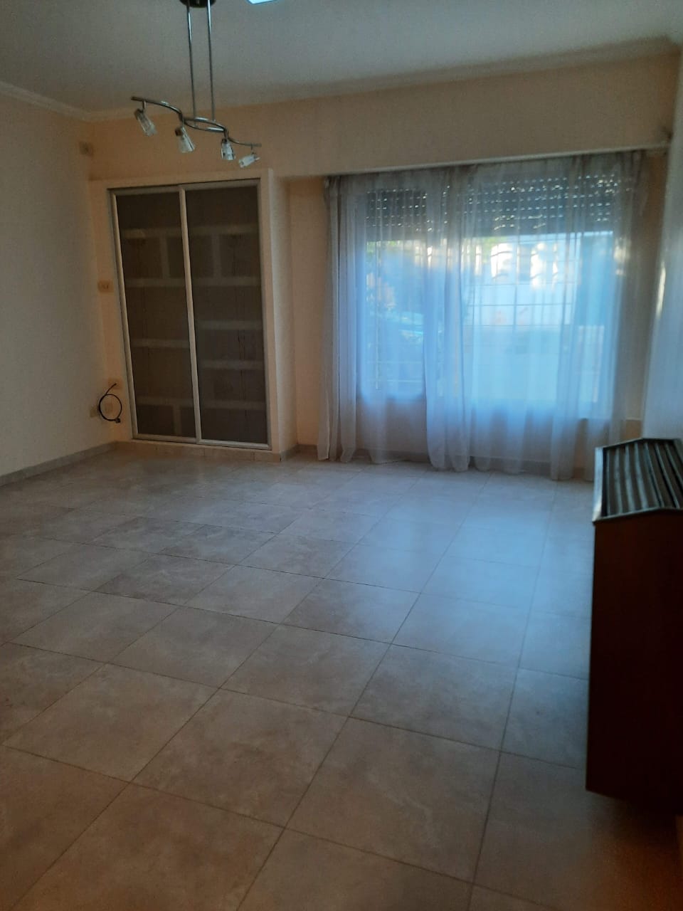 Casa en venta 3 dormitorios con parrilla, patio y cochera - foto 34