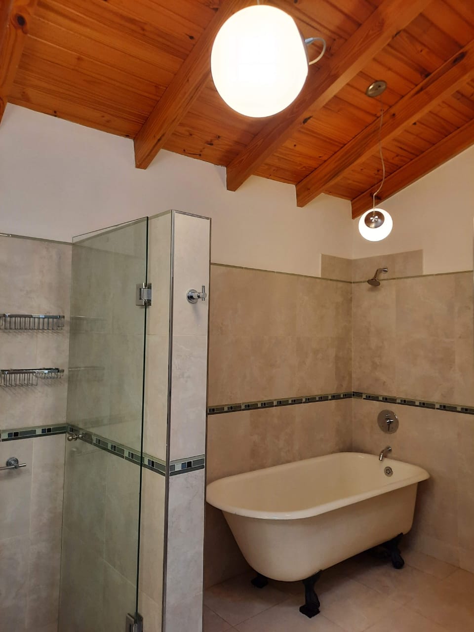 Casa en venta 3 dormitorios con parrilla, patio y cochera - foto 46