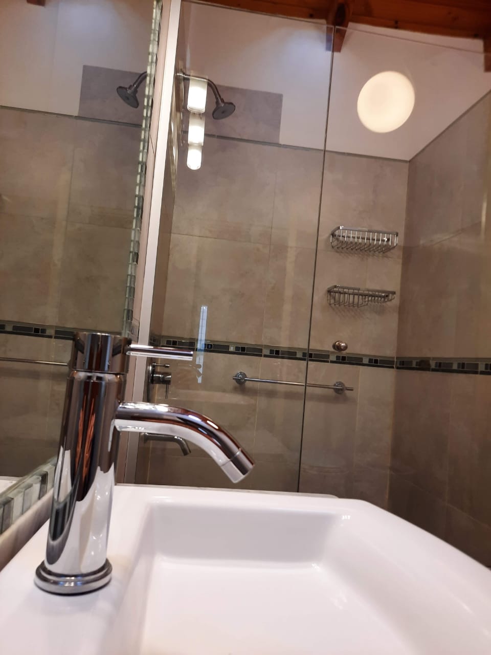 Casa en venta 3 dormitorios con parrilla, patio y cochera - foto 47